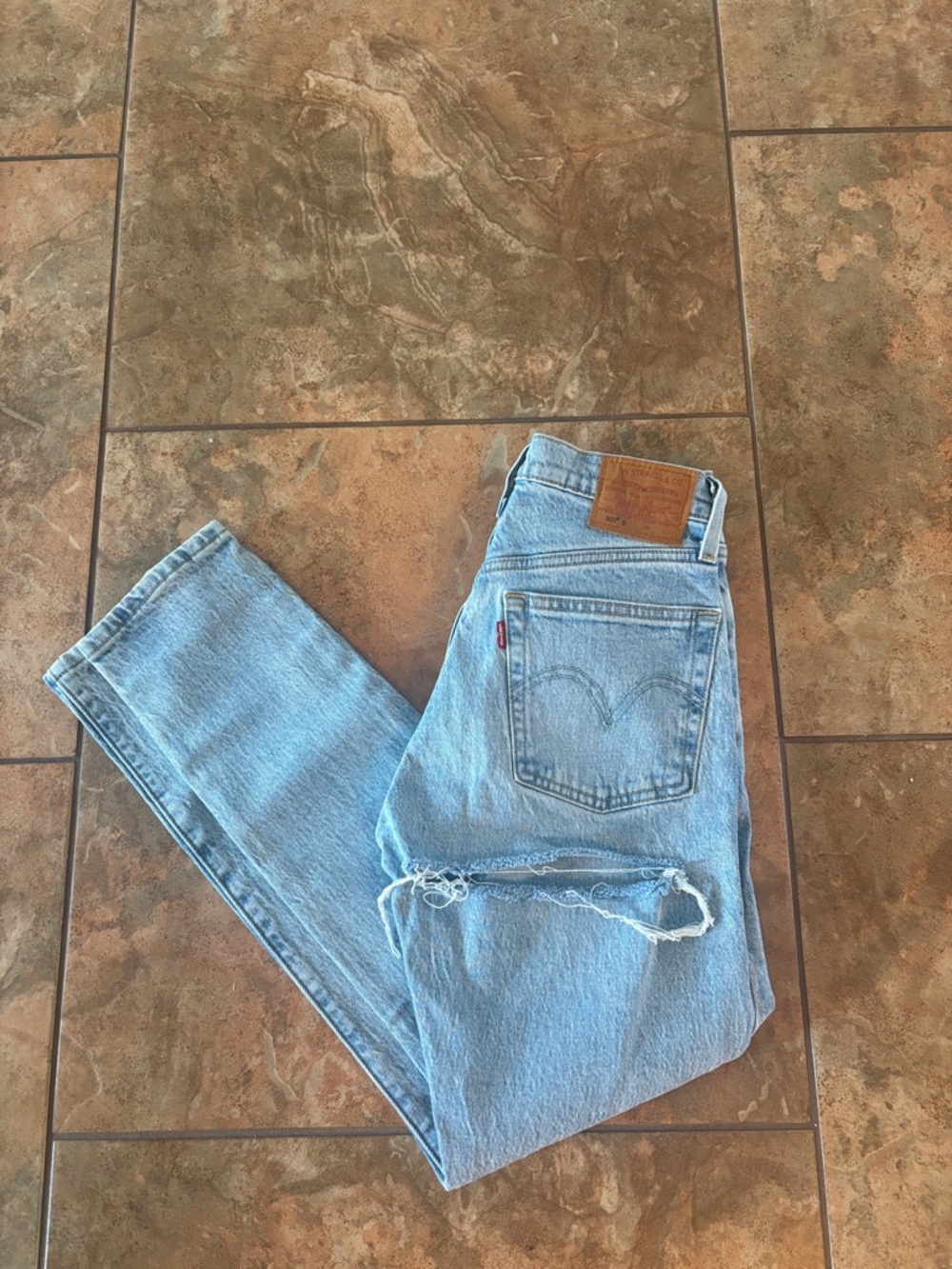 Levi's 501 High Rise Wedgie Butt Rip Jeans - Light Blue - Picture 3 of 4